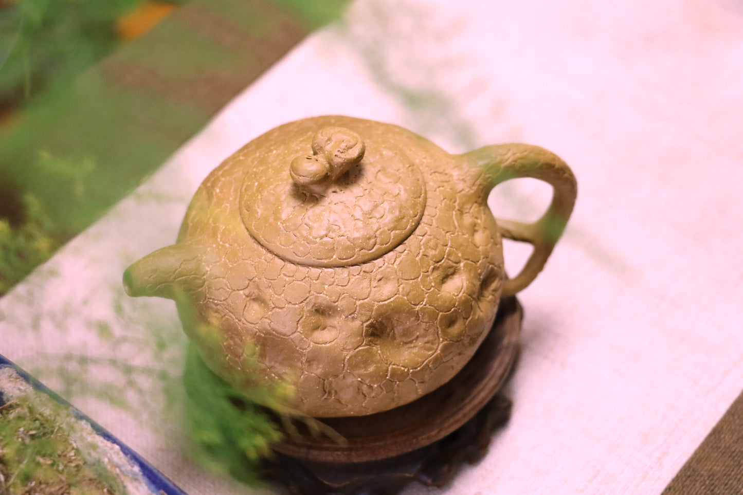 220cc Duan Clay Handmade Zisha Teapot "Gong Chun" (供春)